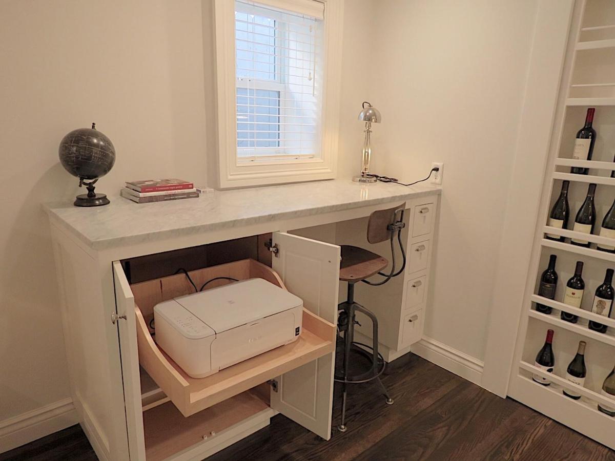 Garden Level Flat In 1885 Queen Anne Victorian Cottage In アラメダ エクステリア 写真