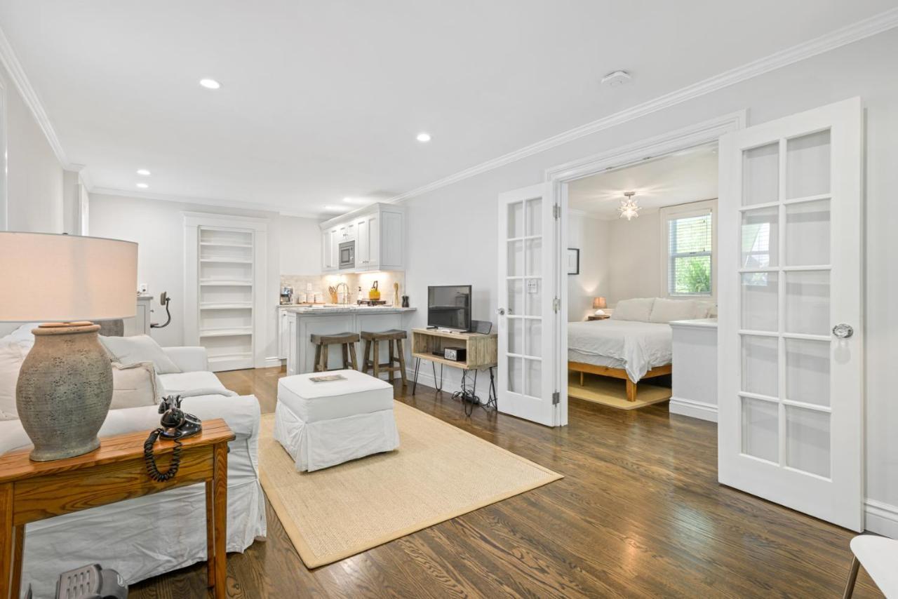 Garden Level Flat In 1885 Queen Anne Victorian Cottage In アラメダ エクステリア 写真