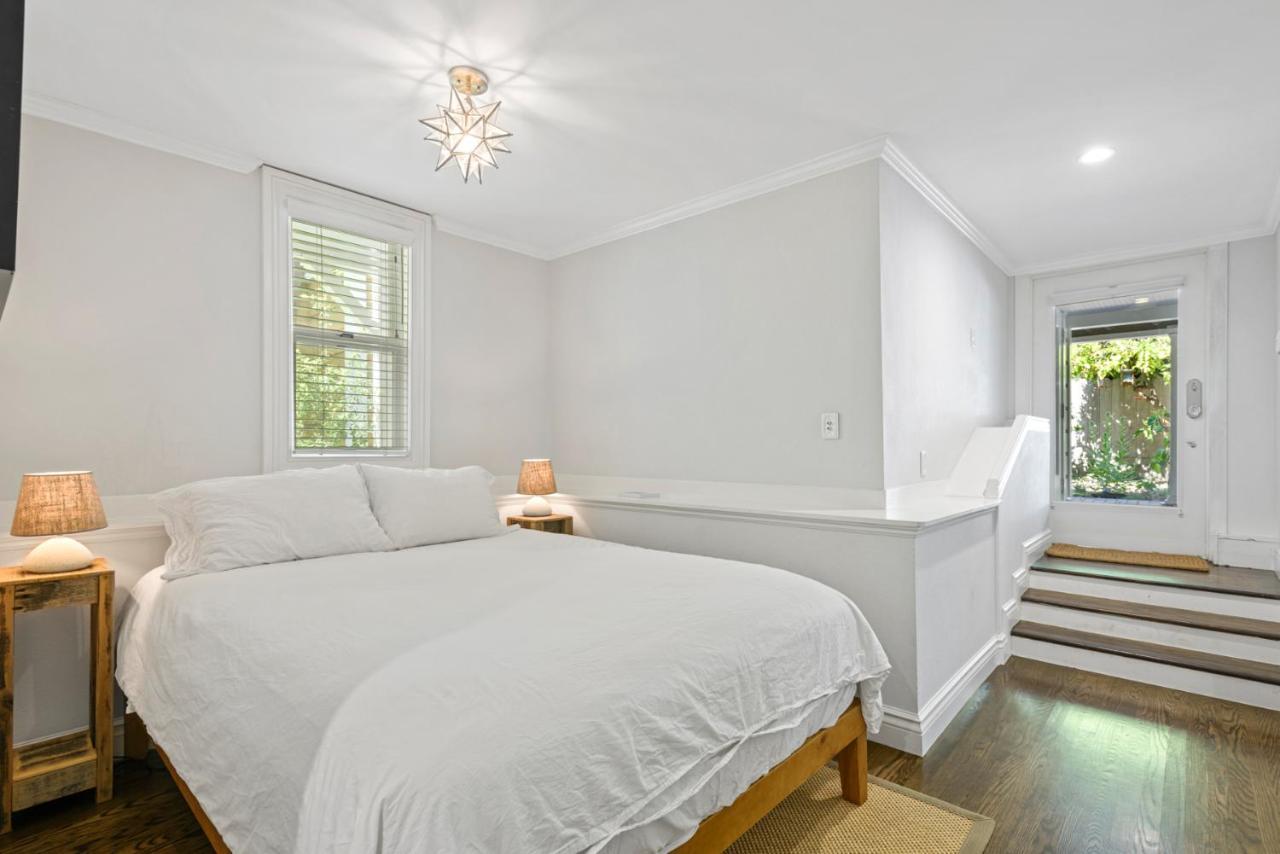 Garden Level Flat In 1885 Queen Anne Victorian Cottage In アラメダ エクステリア 写真