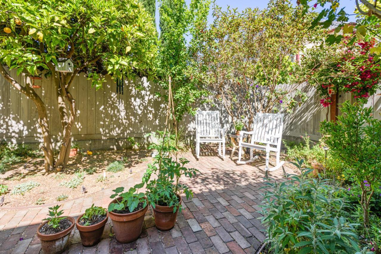 Garden Level Flat In 1885 Queen Anne Victorian Cottage In アラメダ エクステリア 写真