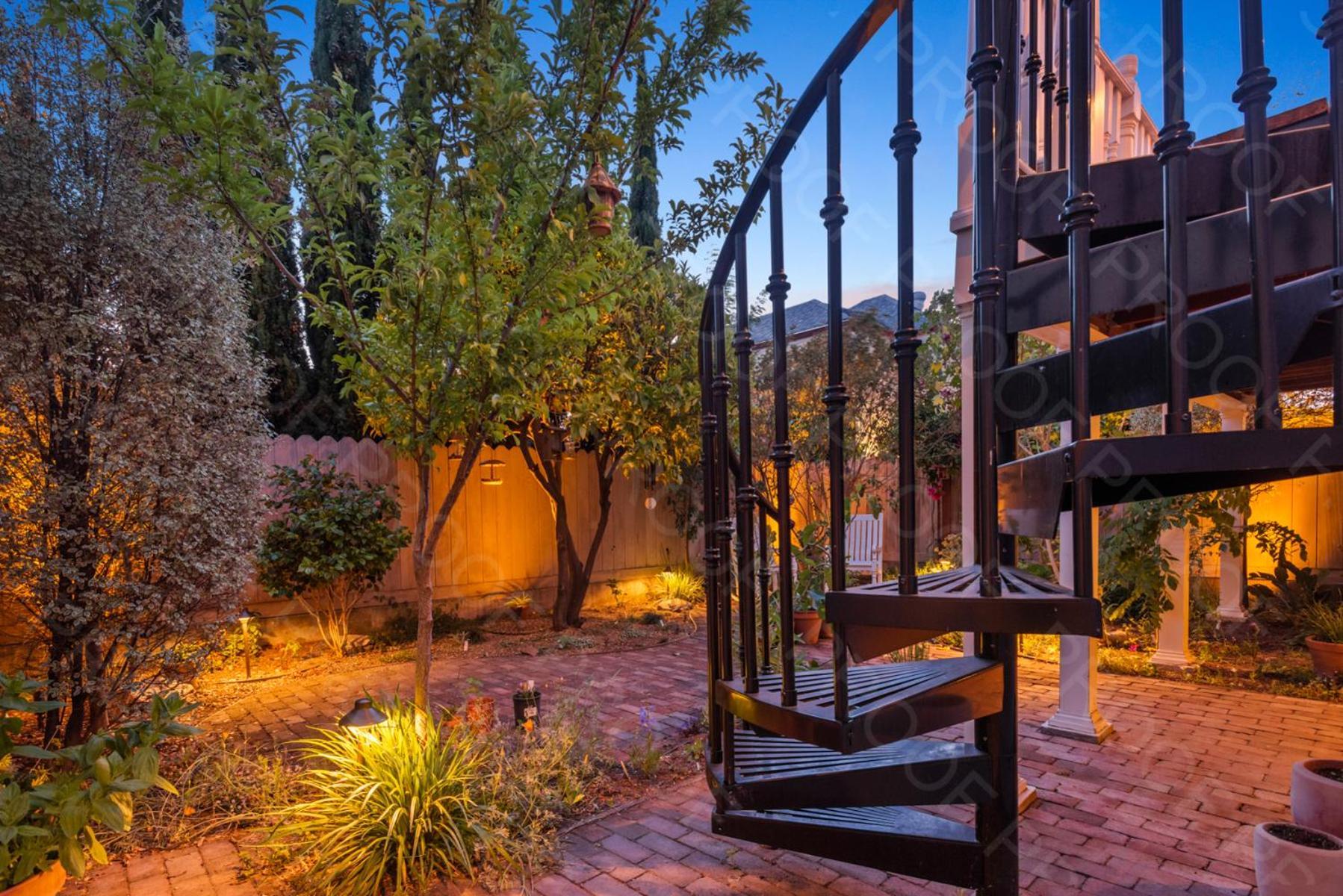 Garden Level Flat In 1885 Queen Anne Victorian Cottage In アラメダ エクステリア 写真